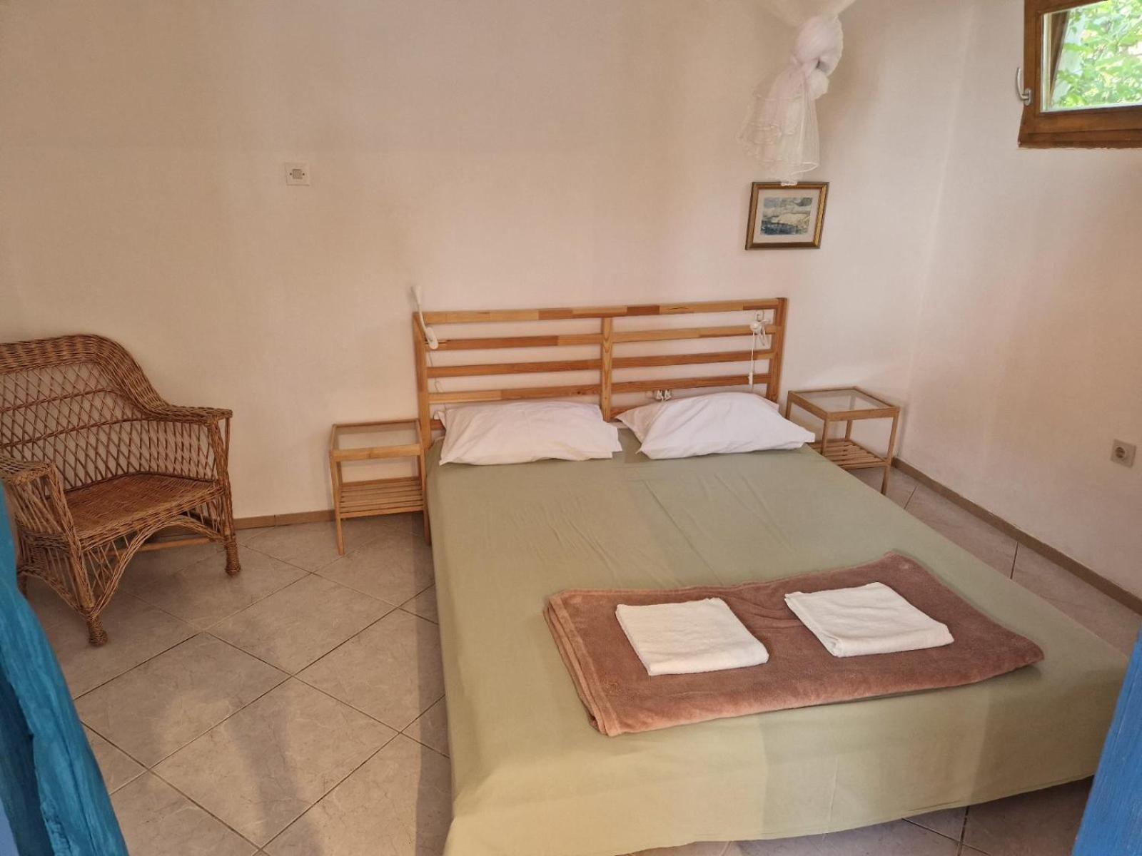 Apartments Bassi Stara Baška エクステリア 写真