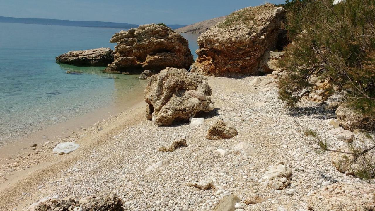 Apartments Bassi Stara Baška エクステリア 写真