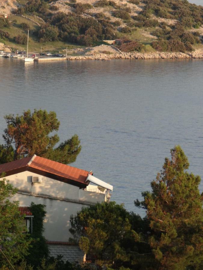 Apartments Bassi Stara Baška エクステリア 写真