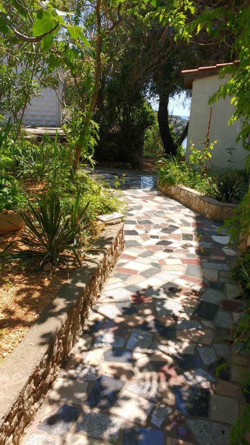 Apartments Bassi Stara Baška エクステリア 写真