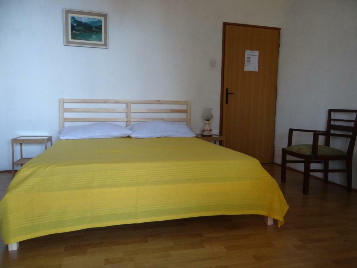 Apartments Bassi Stara Baška エクステリア 写真